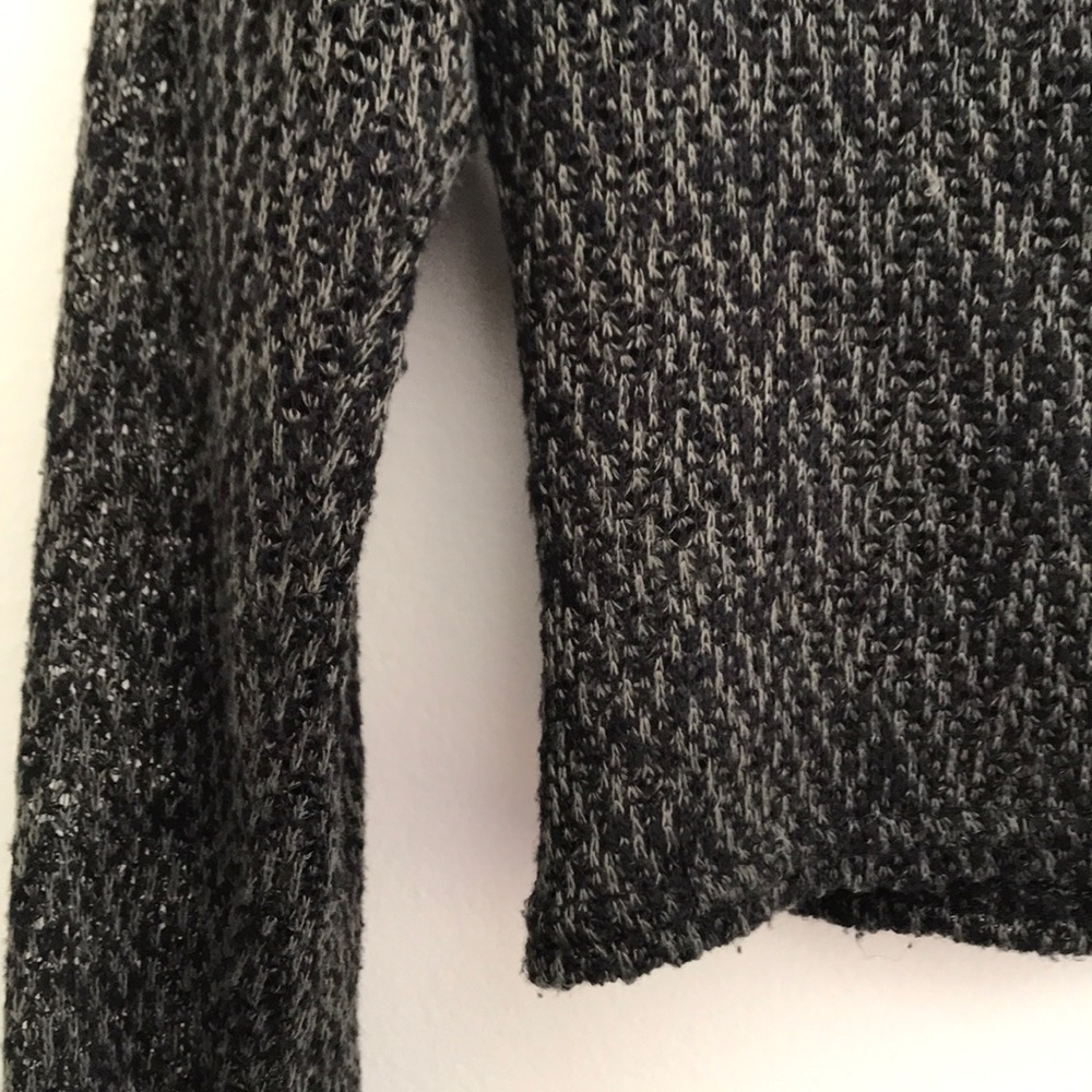 Crop Top - Picture 3 of 4